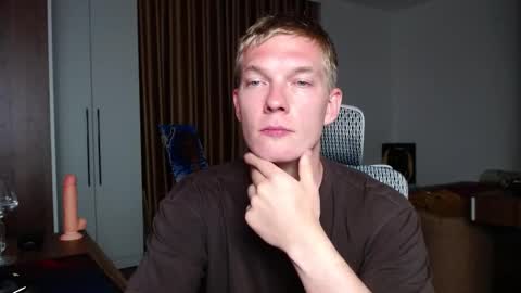 Snapshot of hercules__ chatting on 22, 9, 2025 Gregblonde  Alextattoo online show from 22, 9, 2025