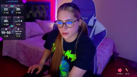 hermione_blonde online show from 4, 3, 2026