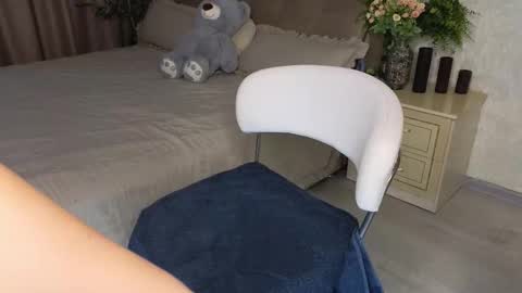 Snapshot of heroine_of_your_life chatting on 3, 12, 2025 Maryana online show from 3, 12, 2025