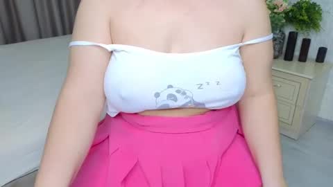 Snapshot of heroine_of_your_life chatting on 6, 2, 2026 Maryana online show from 6, 2, 2026