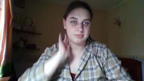 hess_luna_ online show from 7, 11, 2025