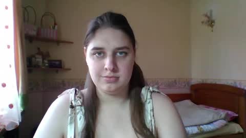 hess_luna_ online show from 6, 3, 2026