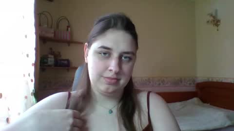 hess_luna_ online show from 30, 4, 2026