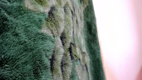 hesttia_ online show from 28, 9, 2025