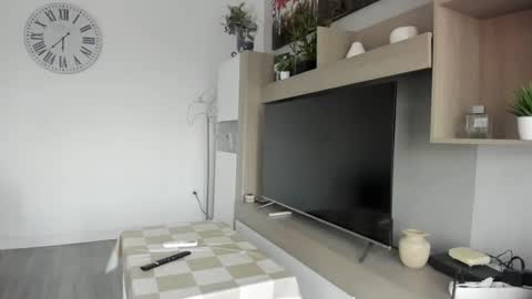 heterooli online show from 15, 2, 2025