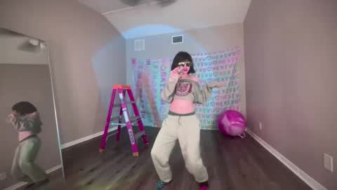 salem online show from 10, 2, 2025