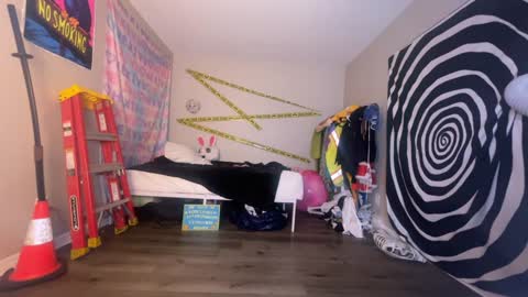 salem online show from 8, 10, 2025