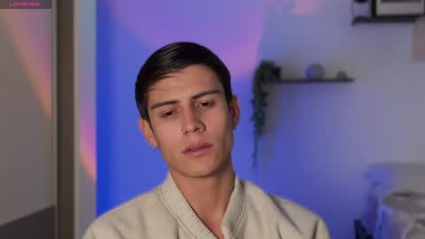 Snapshot of hey_cesard chatting on 4, 12, 2024 hey_cesard online show from 4, 12, 2024