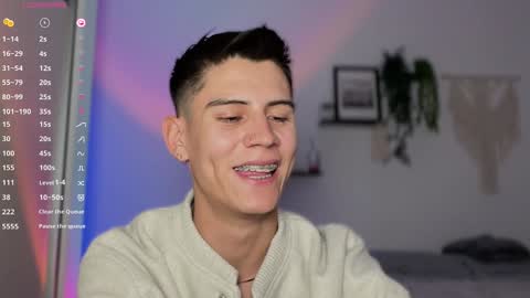 Snapshot of hey_cesard chatting on 14, 12, 2024 hey_cesard online show from 14, 12, 2024