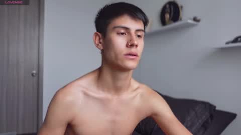 Snapshot of hey_cesard chatting on 17, 2, 2025 hey_cesard online show from 17, 2, 2025