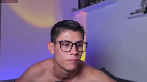 Snapshot of hey_cesard chatting on 11, 3, 2025 hey_cesard online show from 11, 3, 2025