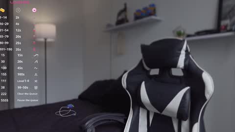 Snapshot of hey_cesard chatting on 12, 9, 2025 hey_cesard online show from 12, 9, 2025