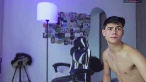 Snapshot of hey_cesard chatting on 29, 9, 2025 hey_cesard online show from 29, 9, 2025