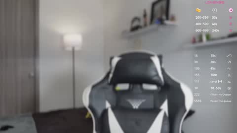 Snapshot of hey_cesard chatting on 27, 10, 2025 hey_cesard online show from 27, 10, 2025