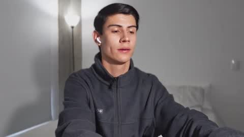 Snapshot of hey_cesard chatting on 3, 2, 2026 hey_cesard online show from 3, 2, 2026