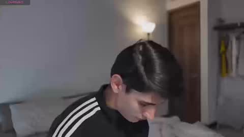 Snapshot of hey_cesard chatting on 18, 3, 2026 hey_cesard online show from 18, 3, 2026