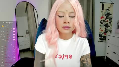 Snapshot of heybambino_ chatting on 5, 6, 2026 Bambi.....Help me get 100 likes in the satisfaction bar. online show from 5, 6, 2026