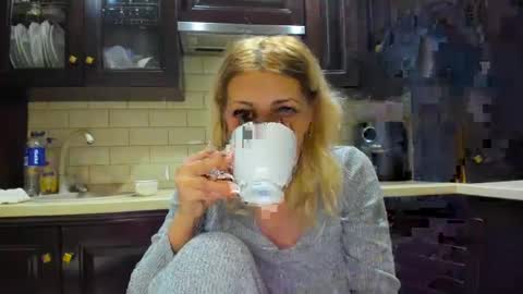 Heyheygrey online show from 9, 3, 2025