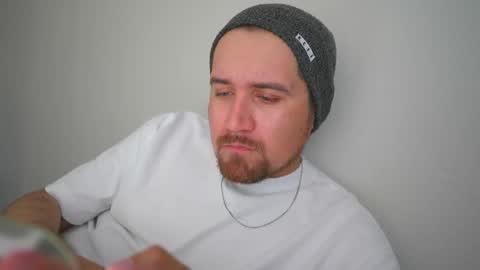 Snapshot of heyitsryan01 chatting on 17, 10, 2025 heyitsryan01 online show from 17, 10, 2025