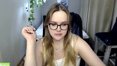 Snapshot of hi_haos chatting on 16, 2, 2026 hi_haos online show from 16, 2, 2026