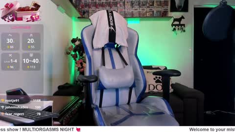 Snapshot of hi_im_rachel_ chatting on 22, 1, 2025 Call me Rachel... online show from 22, 1, 2025