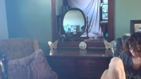 hidden_gold_milf online show from 16, 10, 2025