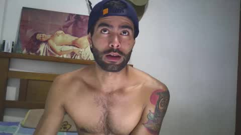 Snapshot of hideonbush051 chatting on 29, 10, 2025 hideonbush online show from 29, 10, 2025