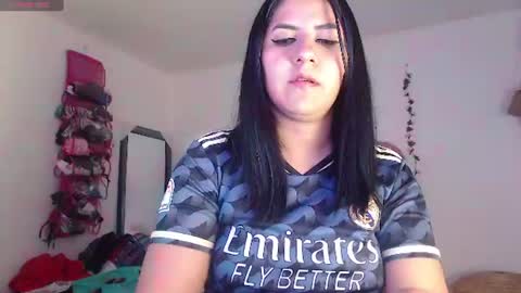 hilaril18 online show from 11, 6, 2026