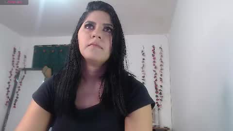 hilaril18 online show from 5, 8, 2026