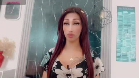 Hilary Avilan online show from 20, 7, 2026