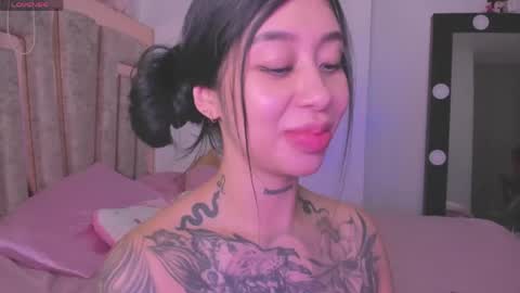 LUNA new account  FOLLOW ME online show from 6, 5, 2026