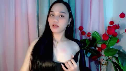 Snapshot of hilarymolly chatting on 19, 12, 2025 hilarymolly online show from 19, 12, 2025