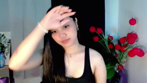 Snapshot of hilarymolly chatting on 22, 12, 2025 hilarymolly online show from 22, 12, 2025