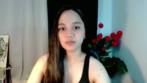 Snapshot of hilarymolly chatting on 5, 1, 2026 hilarymolly online show from 5, 1, 2026