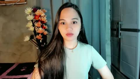 Snapshot of hilarymolly chatting on 4, 2, 2026 hilarymolly online show from 4, 2, 2026