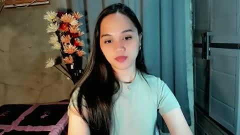 Snapshot of hilarymolly chatting on 6, 2, 2026 hilarymolly online show from 6, 2, 2026