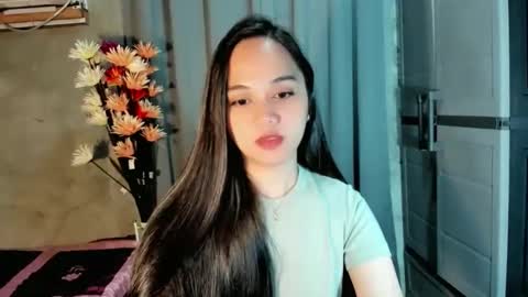 Snapshot of hilarymolly chatting on 7, 2, 2026 hilarymolly online show from 7, 2, 2026