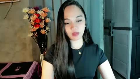 Snapshot of hilarymolly chatting on 16, 2, 2026 hilarymolly online show from 16, 2, 2026