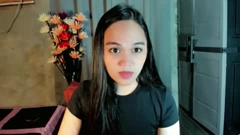 Snapshot of hilarymolly chatting on 17, 2, 2026 hilarymolly online show from 17, 2, 2026