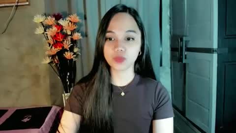 Snapshot of hilarymolly chatting on 19, 2, 2026 hilarymolly online show from 19, 2, 2026