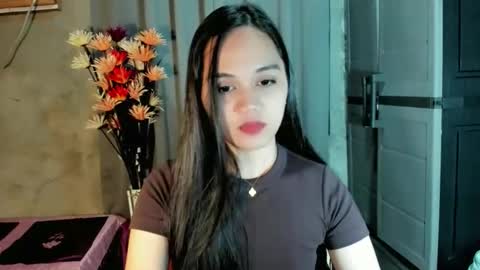 Snapshot of hilarymolly chatting on 20, 2, 2026 hilarymolly online show from 20, 2, 2026