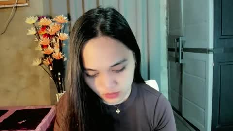 Snapshot of hilarymolly chatting on 25, 2, 2026 hilarymolly online show from 25, 2, 2026