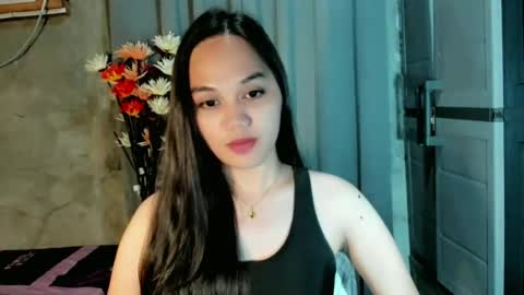 hilarymolly online show from 23, 6, 2026