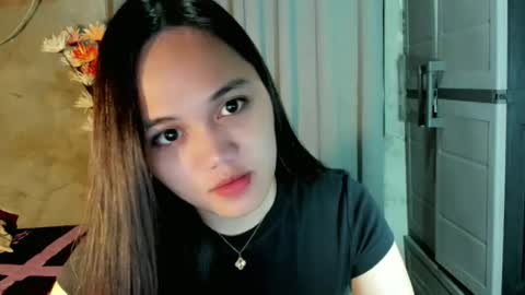 hilarymolly online show from 30, 6, 2026