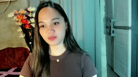 hilarymolly online show from 9, 7, 2026