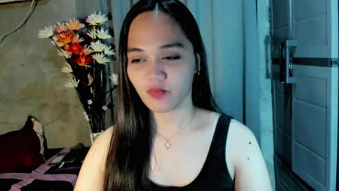 hilarymolly online show from 27, 7, 2026