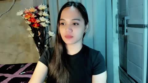 hilarymolly online show from 29, 7, 2026