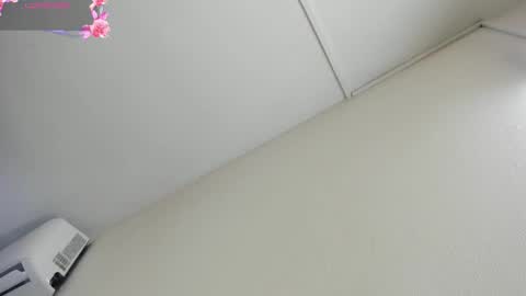 Hilary Thomsom online show from 26, 2, 2026