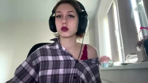 Snapshot of hildredmabray chatting on 4, 10, 2025 Hi Im Elizabeth online show from 4, 10, 2025