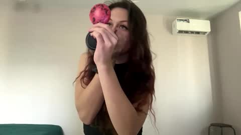 Snapshot of hildredmabray chatting on 24, 10, 2025 Hi Im Elizabeth online show from 24, 10, 2025